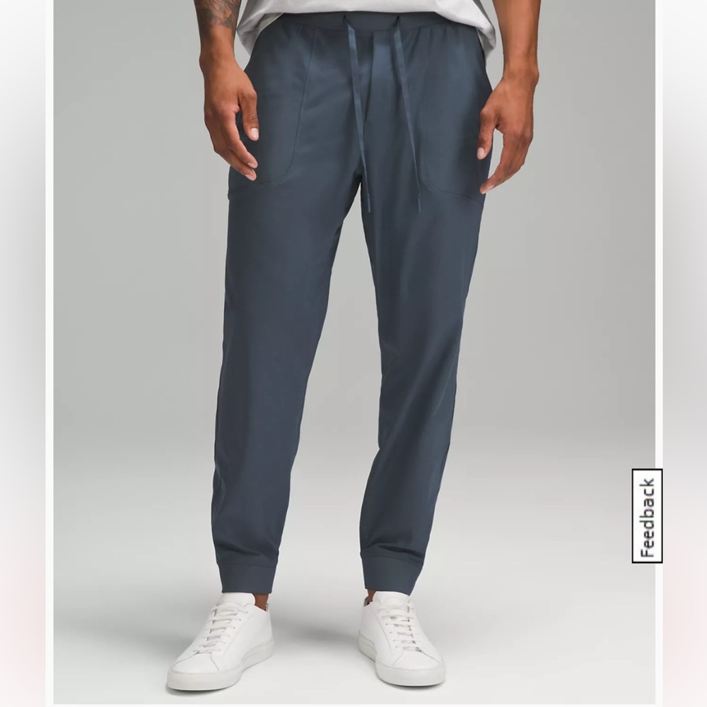 Men’s size small Lululemon ABC jogger